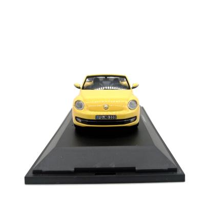 Модель автомобиля Schuco 450747600 VW Beetle Cabrio 1:43 УЦЕНКА