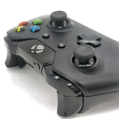 Геймпад Microsoft Xbox One Controller (б/у) черный / 1 ревизия (совместимый)