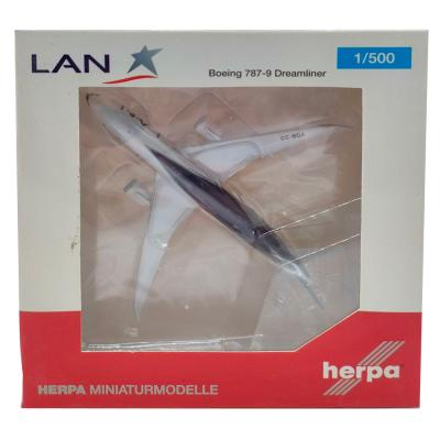 Модель самолета Herpa Wings 527842 LAN Airlines Boeing 787-9 Dreamliner CC-BGA 1:500