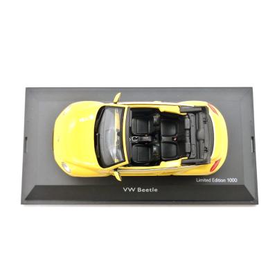 Модель автомобиля Schuco 450747600 VW Beetle Cabrio 1:43 УЦЕНКА