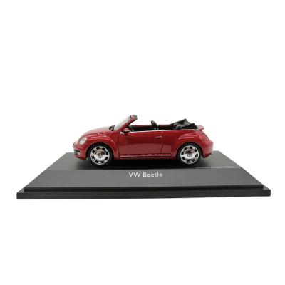 Модель автомобиля Schuco 450747700 VW Beetle Cabrio 1:43