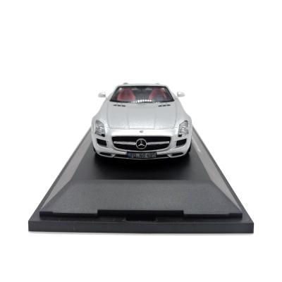 Модель автомобиля Schuco 450745700 Mercedes-Benz SLS AMG 1:43 (silver)