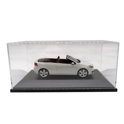Модель автомобиля Schuco 450746700 VW Golf Cabrio 1:43