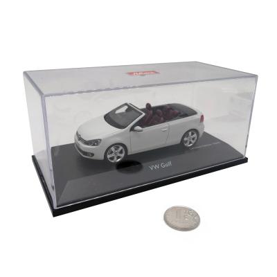 Модель автомобиля Schuco 450746700 VW Golf Cabrio 1:43