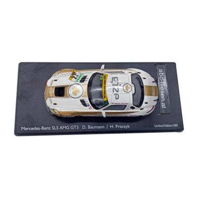 Модель автомобиля Schuco 450882300 Mercedes-Benz SLS AMG GT3 №32 1:43