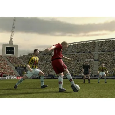 Pro Evolution Soccer 4 (PS2, б/у)