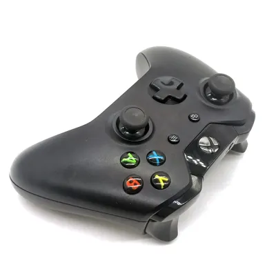 Геймпад Microsoft Xbox One Controller (б/у) черный / 1 ревизия (совместимый)