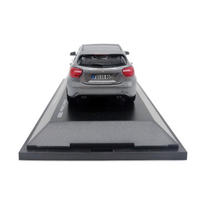 Модель автомобиля Schuco 450752600 Mercedes-Benz A-Class W176 1:43