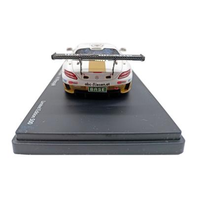 Модель автомобиля Schuco 450882300 Mercedes-Benz SLS AMG GT3 №32 1:43